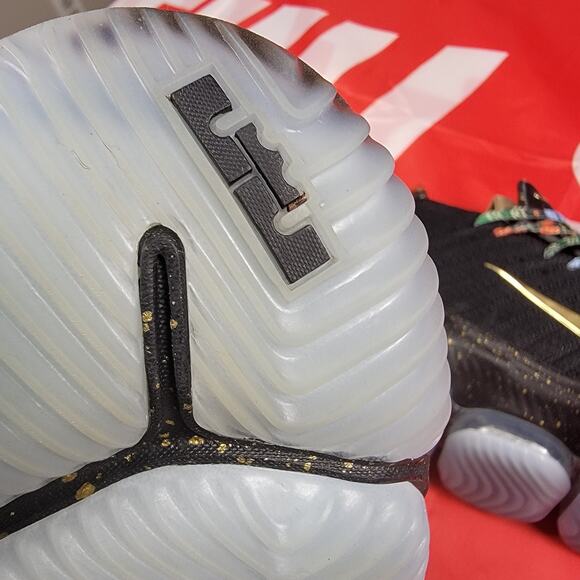 Nike LeBron 16 KC Watch The Throne Sz 11 Black/Metallic Gold-RoseFrost CI1518001 main image 8